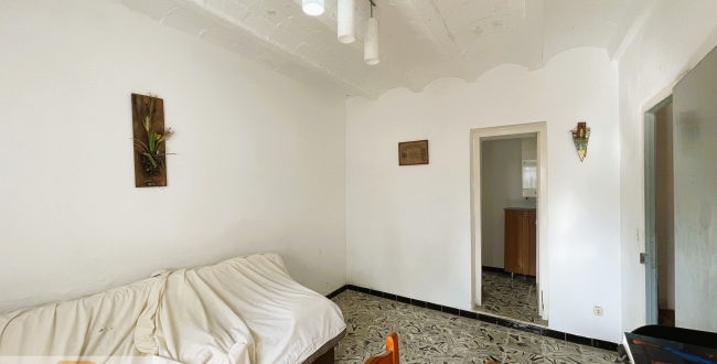 CASA AMB GRAN TERRENY A MONT-RAS