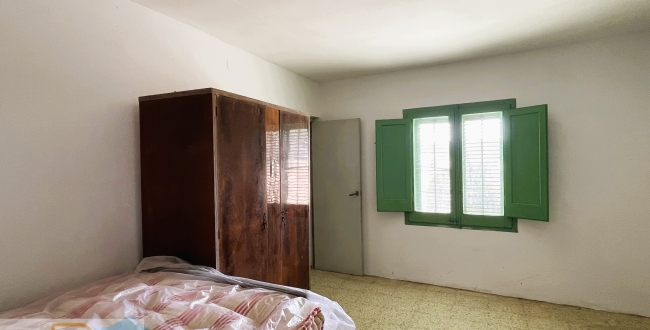 CASA AMB GRAN TERRENY A MONT-RAS