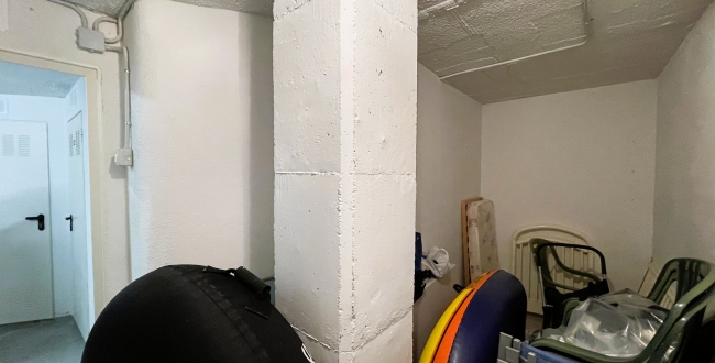 ÀTIC DE 3 HABITACIONS GRANS AMB TERRASSA, PISCINA COMUNITÀRIA, PÀRQUING I TRASTER AL COSTAT DEL PORT DE L'ESCALA