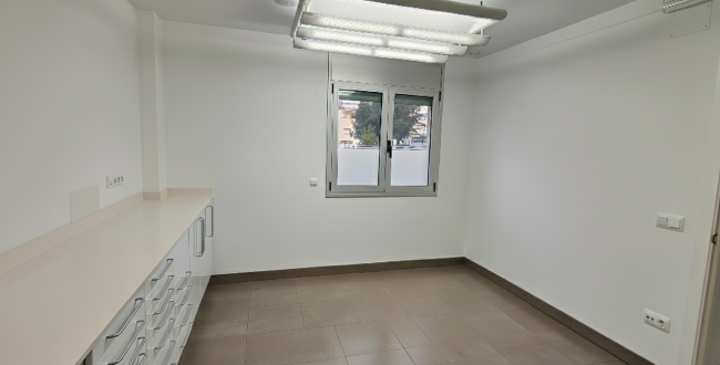 DESPATX-OFICINA EN LLOGUER A VIDRERES