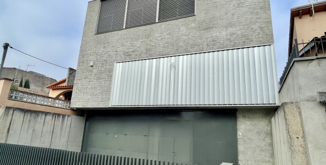 DESPATX-OFICINA EN LLOGUER A VIDRERES