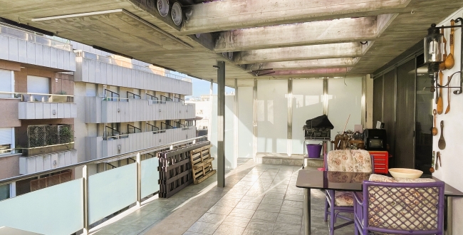ÀTIC DÚPLEX AMB TERRASSES, PQ I TRASTER A L'EIXAMPLE NORD DE GIRONA