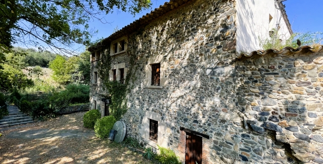 ANCIEN MOULIN AVEC LOGEMENTS ET RESTAURANT À CALDES DE MALAVELLA