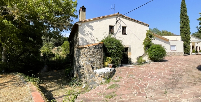 ANCIEN MOULIN AVEC LOGEMENTS ET RESTAURANT À CALDES DE MALAVELLA