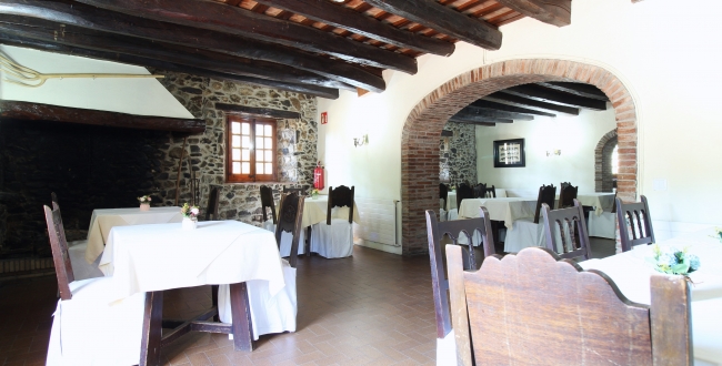 ANCIEN MOULIN AVEC LOGEMENTS ET RESTAURANT À CALDES DE MALAVELLA