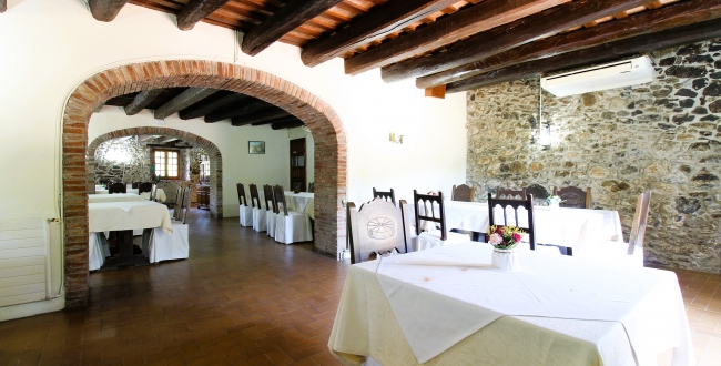 ANCIEN MOULIN AVEC LOGEMENTS ET RESTAURANT À CALDES DE MALAVELLA