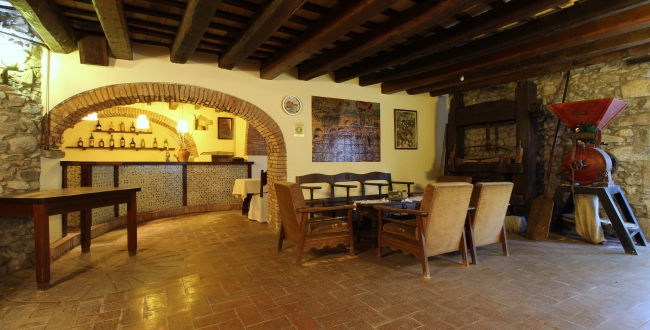 ANCIEN MOULIN AVEC LOGEMENTS ET RESTAURANT À CALDES DE MALAVELLA