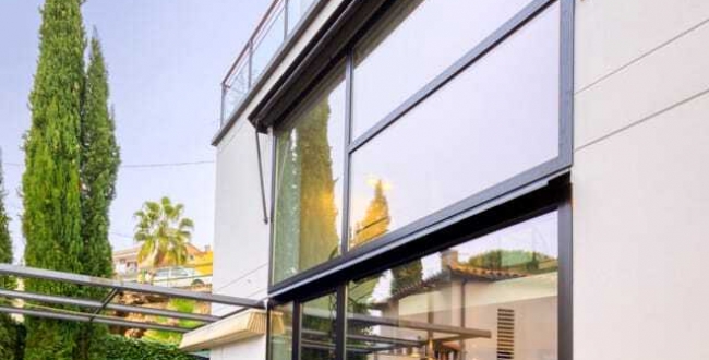 UNA PIEZA ÚNICA CON JARDÍN PRIVADO A TOCAR DEL BARRIO VIEJO DE GIRONA