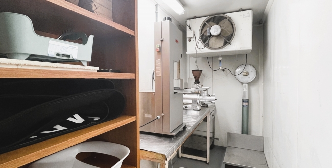 LOCAL COMERCIAL POLIVALENT A L'EIXAMPLE SUD - DAVANT DE PARC I ZONA ESCOLAR 