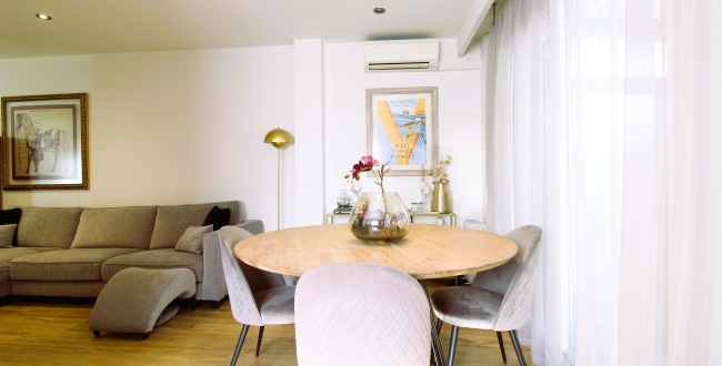 CASA APARELLADA CANTONERA DE LUXE AMB JARDÍ I PISCINA A VILABLAREIX