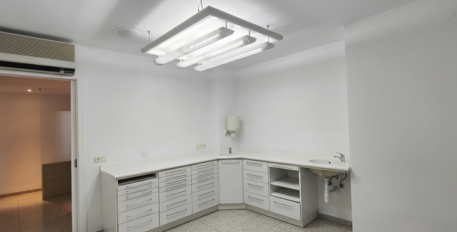 LLOGUER DE DESPATX A L'EIXAMPLE NORD DE GIRONA