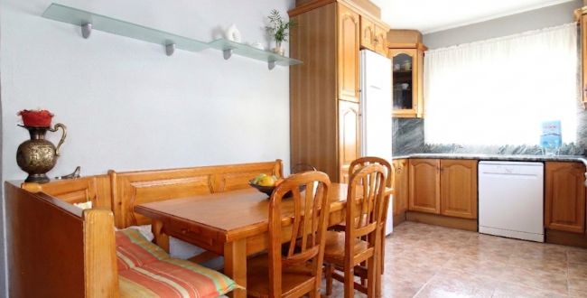 CASA CANTONERA AMB PATI, GRAN GARATGE I EXCEL·LENT UBICACIÓ A TAIALÀ - FONTAJAU – GIRONA