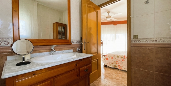 CASA CANTONERA AMB PATI, GRAN GARATGE I EXCEL·LENT UBICACIÓ A TAIALÀ - FONTAJAU – GIRONA