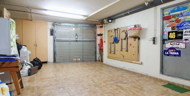 CASA CANTONERA AMB PATI, GRAN GARATGE I EXCEL·LENT UBICACIÓ A TAIALÀ - FONTAJAU – GIRONA