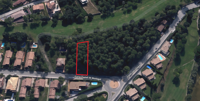 PARCEL·LA EXCLUSIVA DE 949 m² AL GOLF GIRONA – GRAN EDIFICABILITAT I UNA DE LES MILLORS UBICACIONS DISPONIBLES