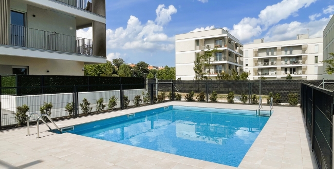 PLANTA BAJA DE OBRA NUEVA CON 2 HABITACIONES, JARDÍN PRIVADO DE 90M2, PARKING Y ZONA COMUNITARIA CON PISCINA EN DOMENY - GIRONA