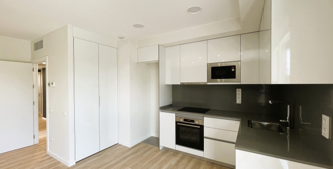 PLANTA BAJA DE OBRA NUEVA CON 2 HABITACIONES, JARDÍN PRIVADO DE 90M2, PARKING Y ZONA COMUNITARIA CON PISCINA EN DOMENY - GIRONA