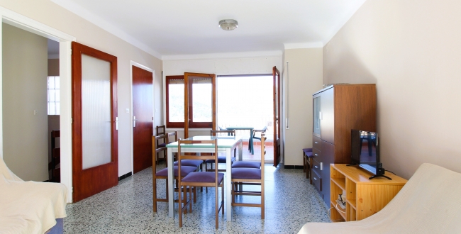 CASA ADOSSADA AMB VISTES AL CENTRE DE PORT DE LA SELVA