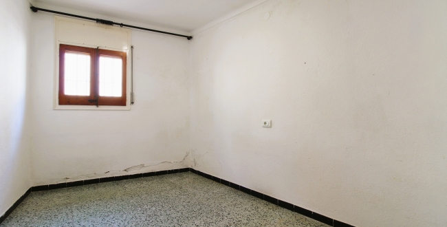 CASA ADOSSADA AMB VISTES AL CENTRE DE PORT DE LA SELVA