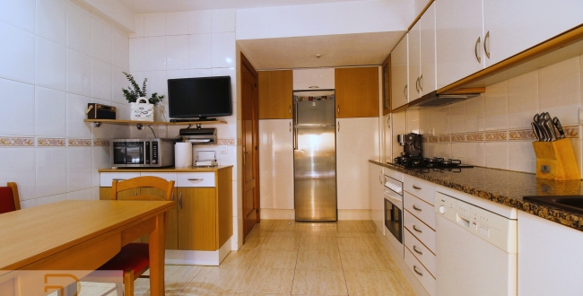 FANTÀSTIC DÚPLEX DE 140M2 AMB 4 HABITACIONS DOBLES, 3 BANYS I EN PERFECTE ESTAT DE CONSERVACIÓ A STA. EUGÈNIA - GIRONA