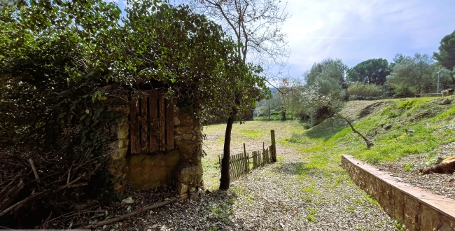 ESPECTACULAR MASIA AMB GRAN TERRENY A JUIÀ