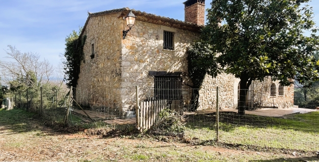 ESPECTACULAR MASIA AMB GRAN TERRENY A JUIÀ