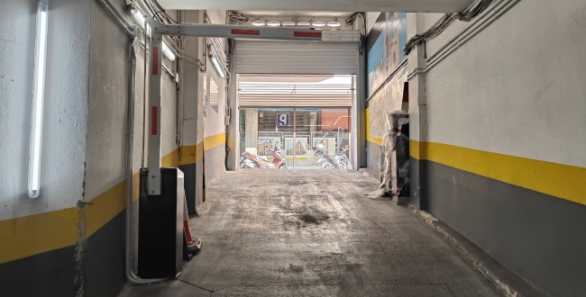 PÀRQUING DE LLOGUER PER A COTXE MITJÀ IMMEDIACIONS CENTRE I NUCLI ANTIC DE GIRONA