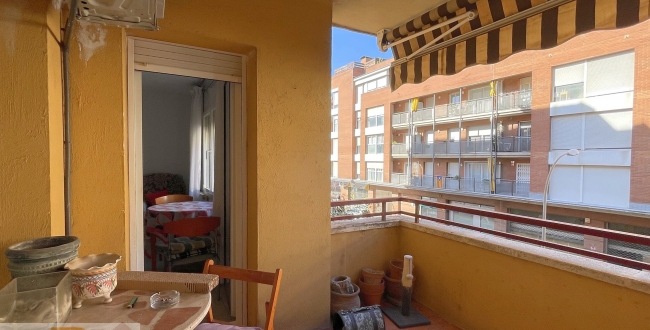 PIS AMPLI AMB 4HAB I 2 BANYS AL BARRI DE MONTILIVI - GIRONA