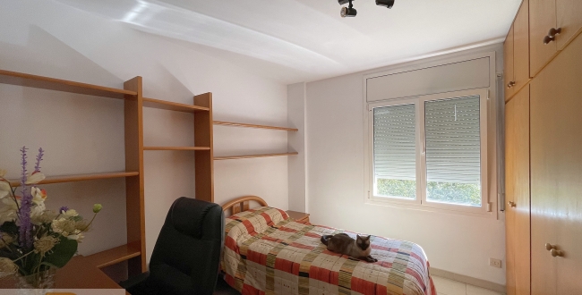 PIS AMPLI AMB 4HAB I 2 BANYS AL BARRI DE MONTILIVI - GIRONA