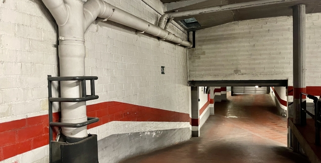 PÀRQUING DE LLOGUER A L'EIXAMPLE NORD DE GIRONA, EN PLE CENTRE COMERCIAL DE LA CIUTAT